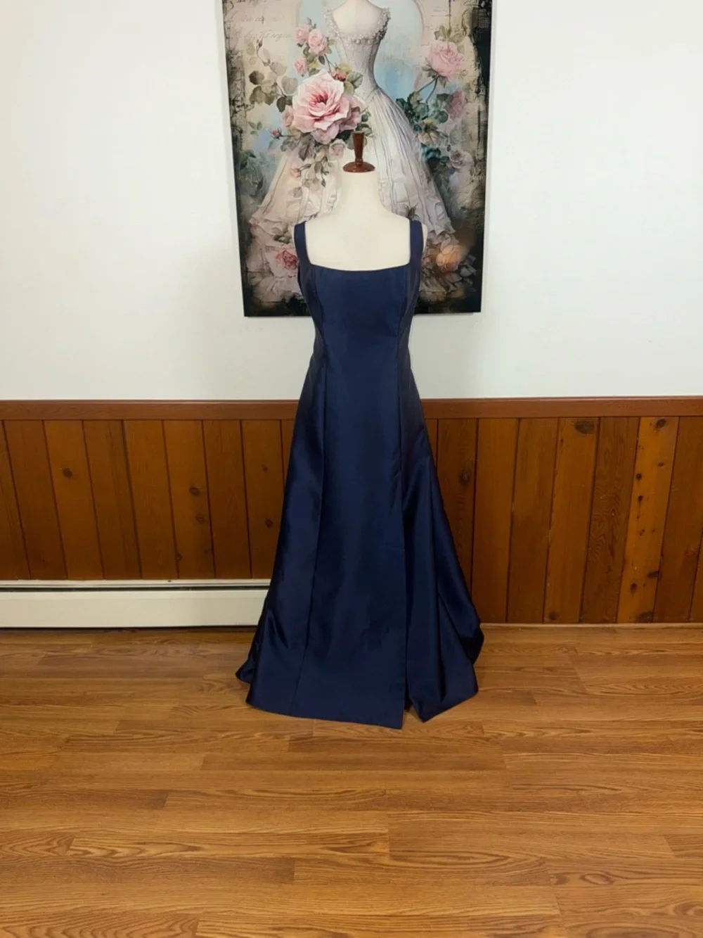 Elegant New Alfred Sung Navy Satin Twill Gown - Picture 2 of 6